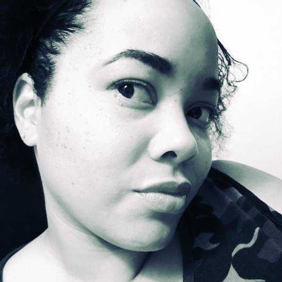 Meet your Posher, Michelle - Picture 1 of 1